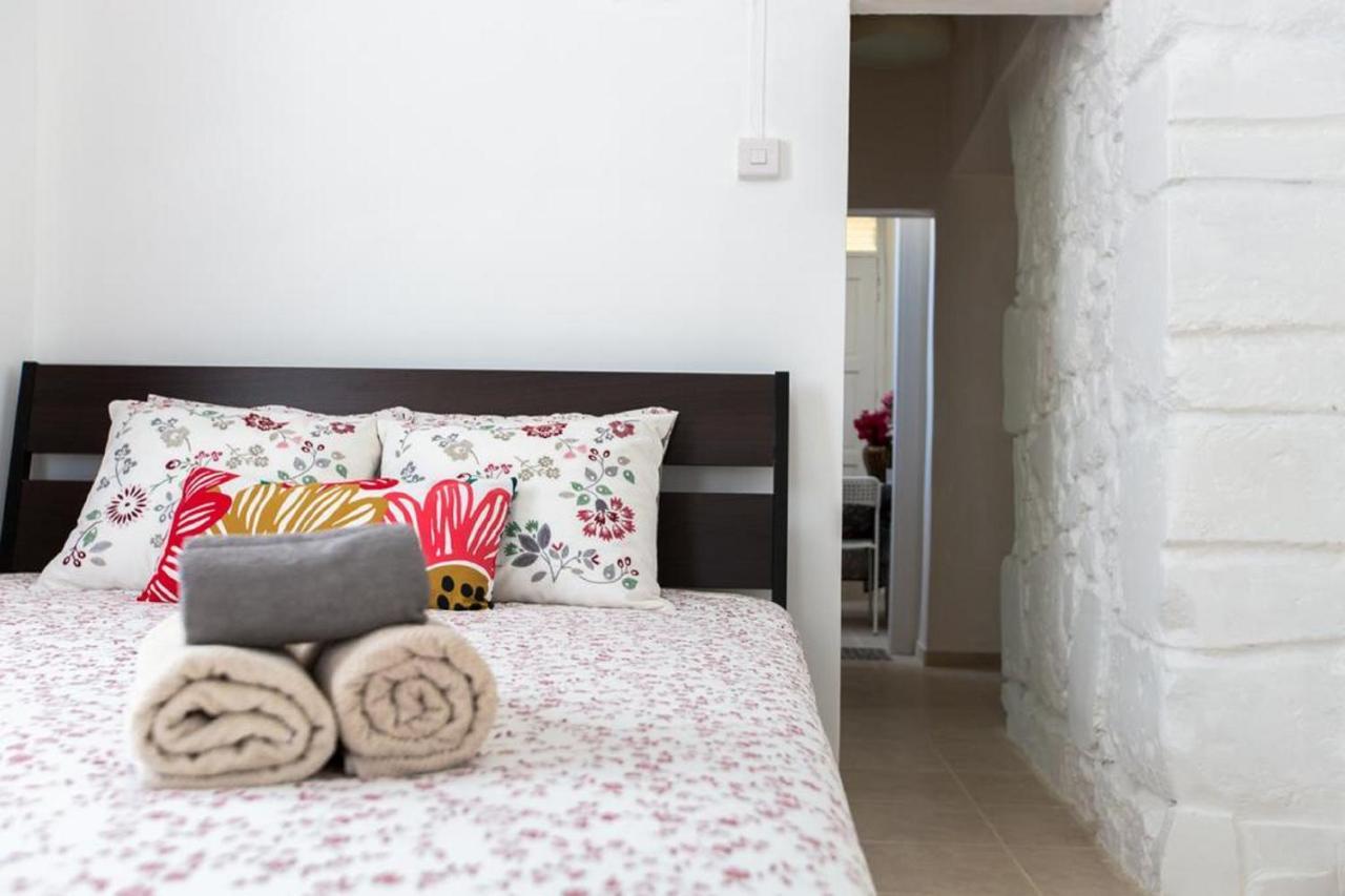 Laila'S Cozy Garden House & Studio Larnaca Exterior foto